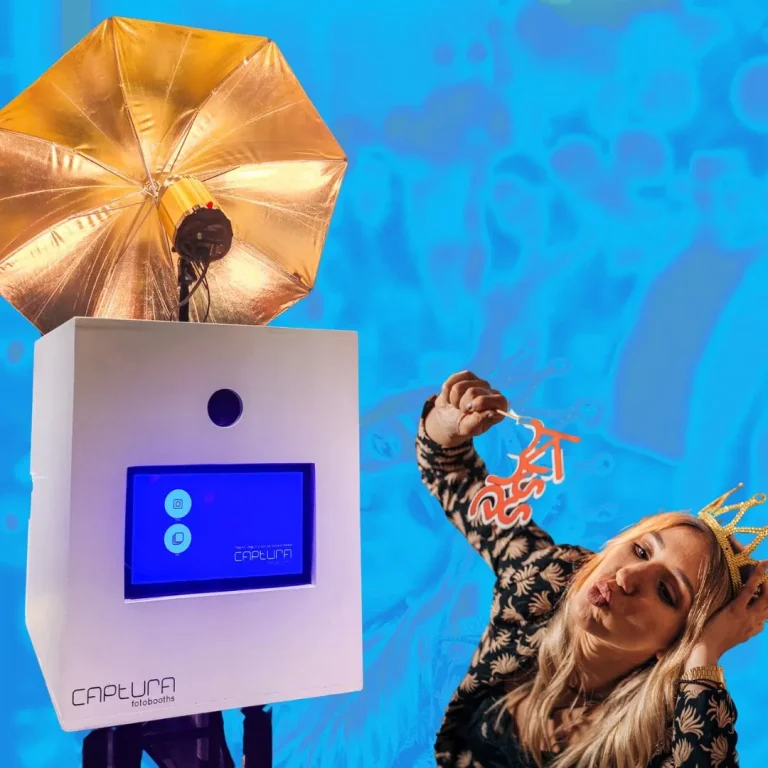 a woman in a crown and a white box with a blue background
